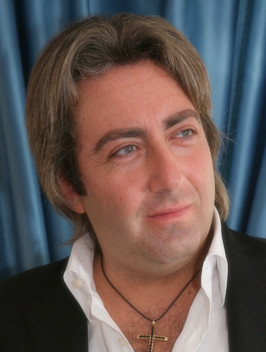 abraham_woods_787_zrhtu