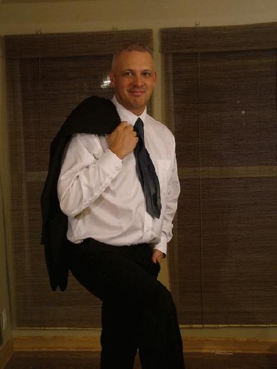 derrick_back_914_i1hxy