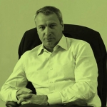 roland_smith_749_ficxy