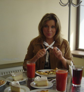 scammer-michelle-harris_572_627h0