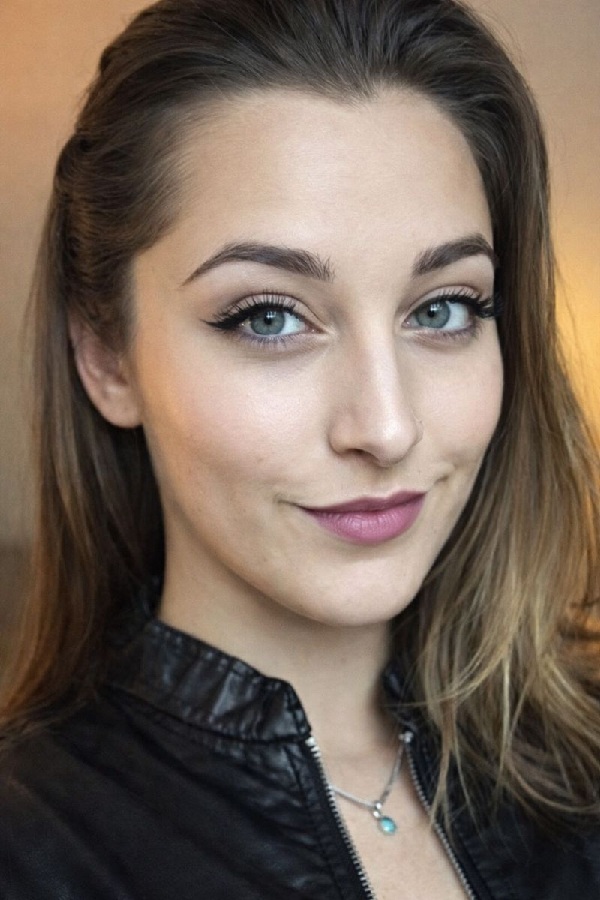 scammer_ashley_roy_8597