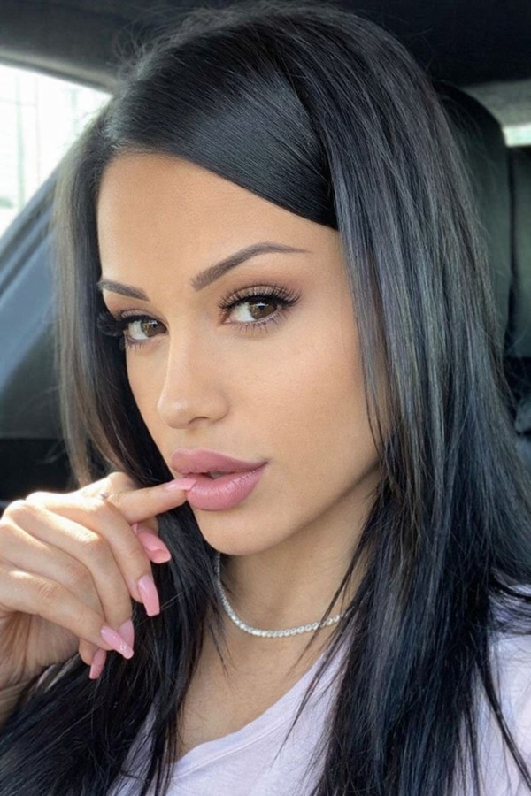 scammer_dina_simth_8604